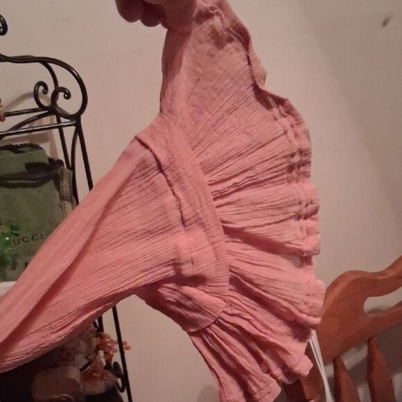 Free People VINTAGE Pink Embroidered Cold Shoulder Crop Top Size XS - Picture 4 of 14